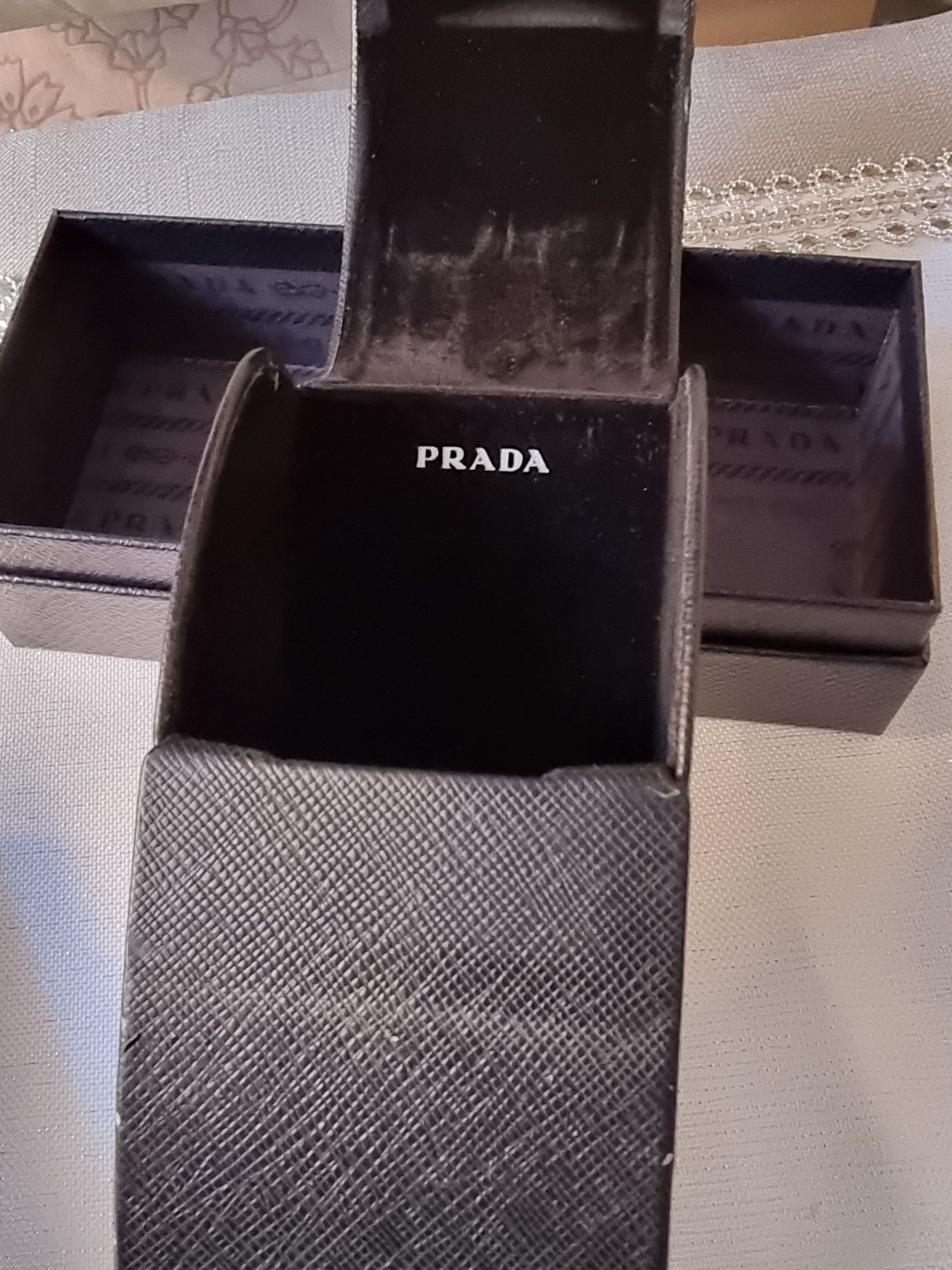 Okulary słoneczne prada