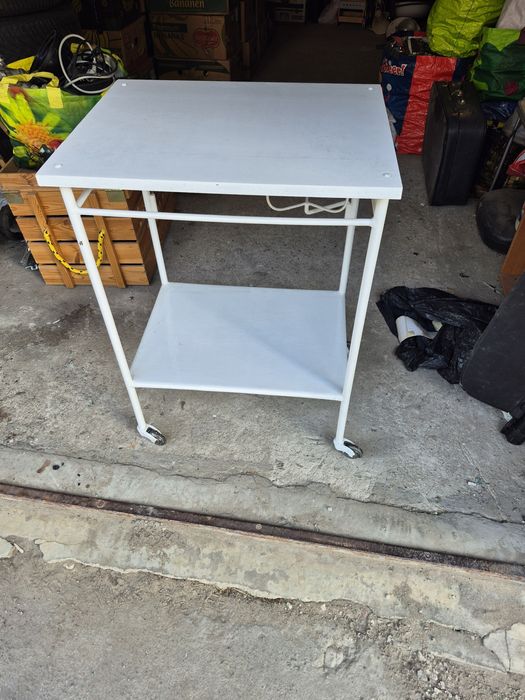 Stolik metalowy duży