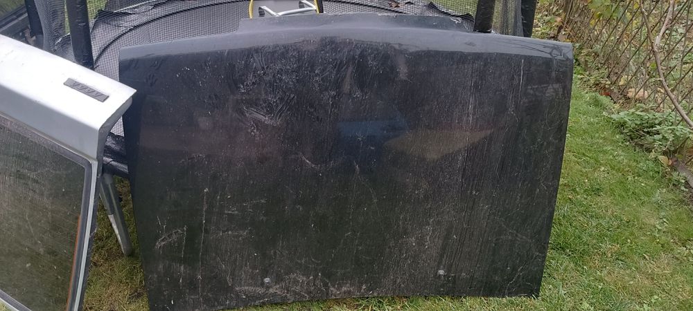 Продам кузовні деталі ваз лада.