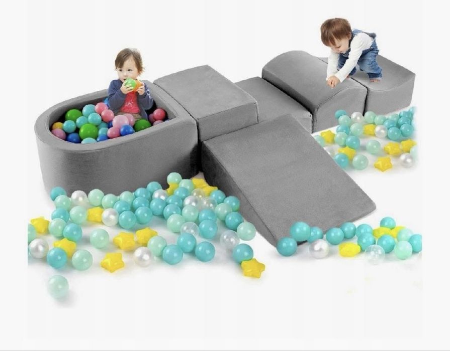 Piankowy plac zabaw dla dzieci