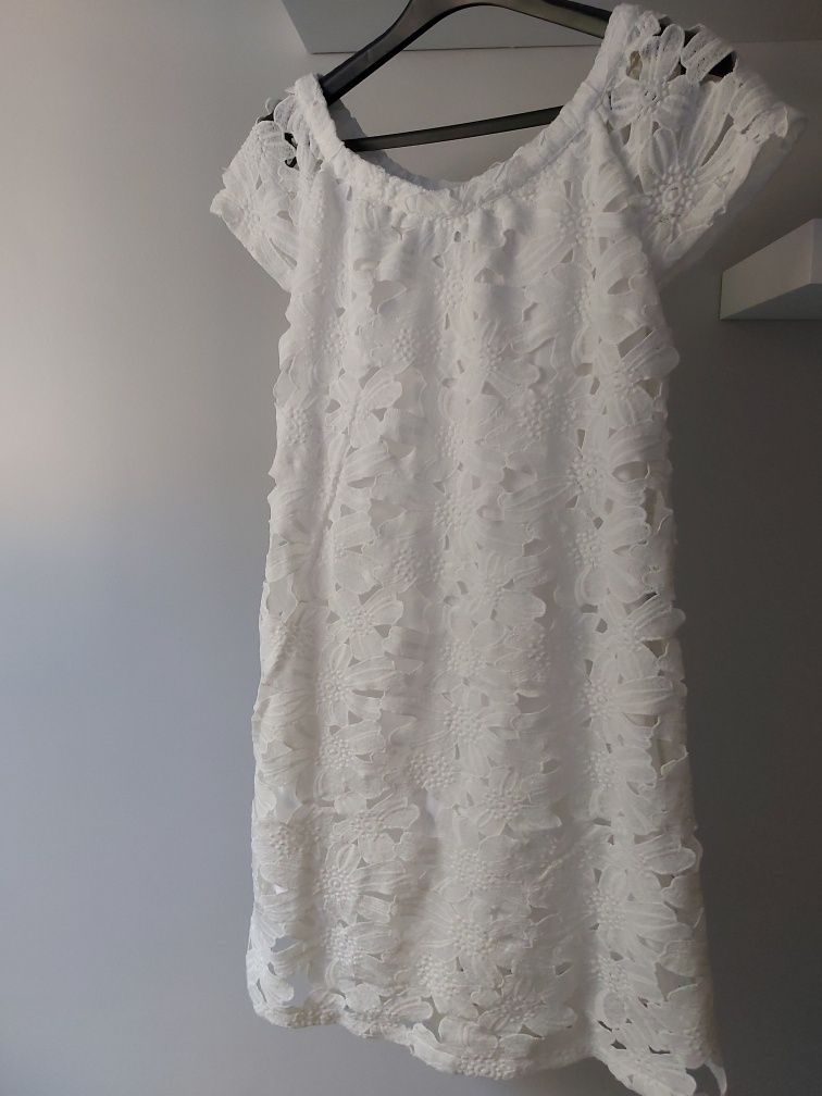 Sukienka z koronki SoftRebels rozmiar XS
