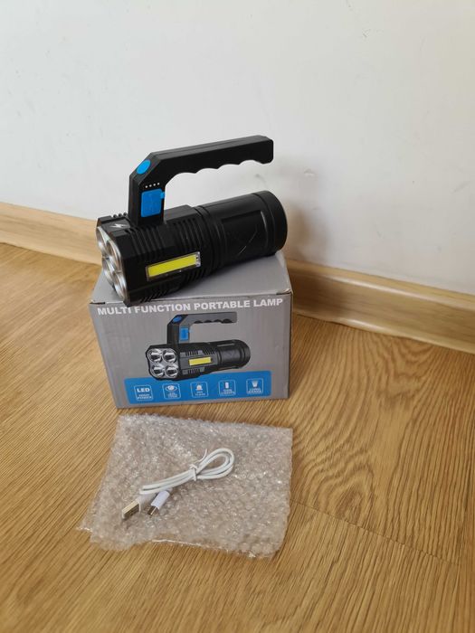 Mocna latarka taktyczna LED  2000LM akumulatorowa