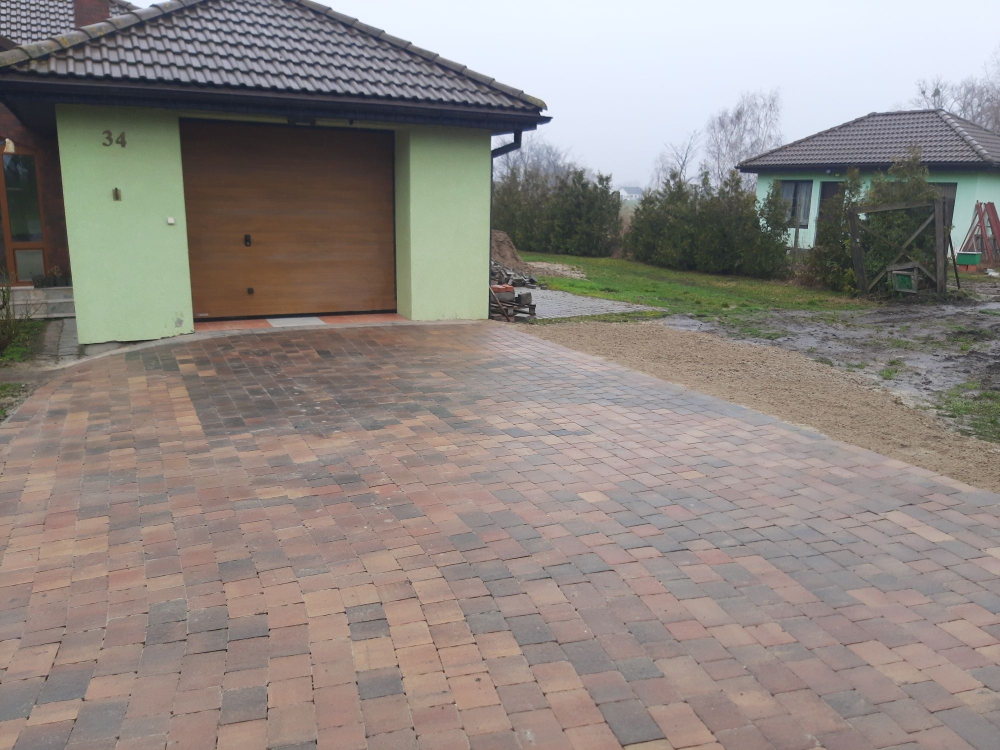 Układanie kostki brukowej