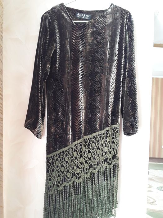 Шикарное очень ,платье