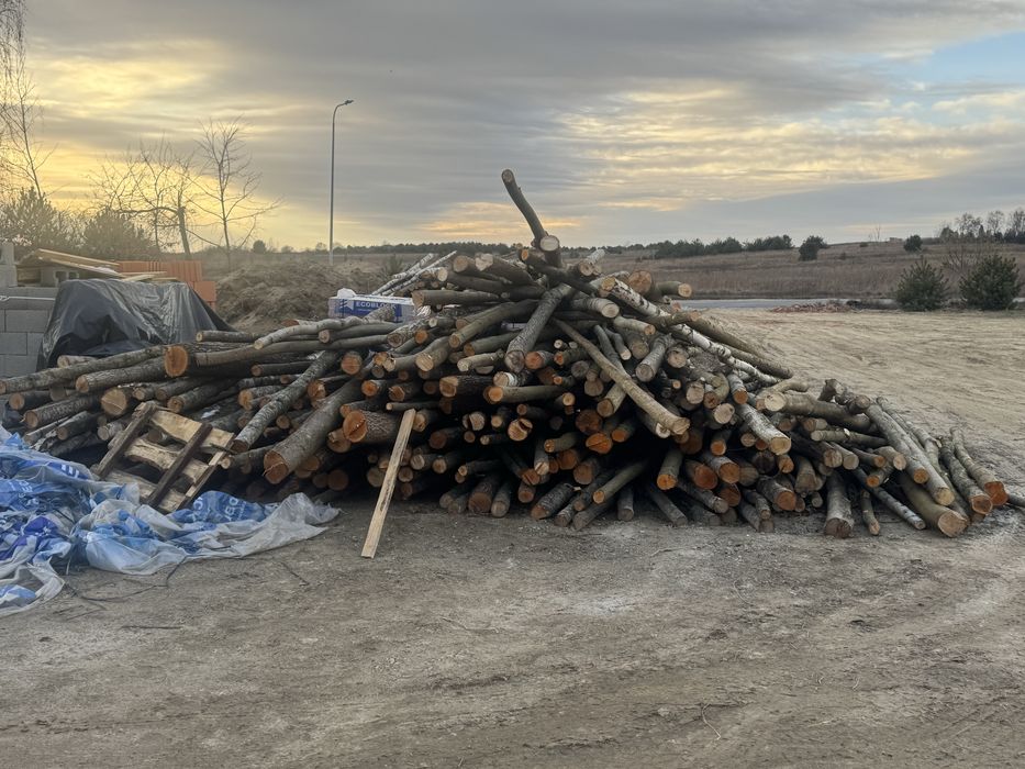 Деревяні стойки стійки опори на опалубку залиття повали опалубка
