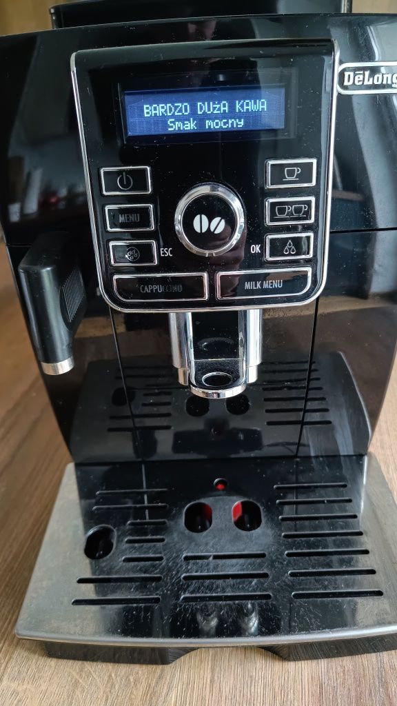 Ekspres DeLonghi ECAM25.462.B