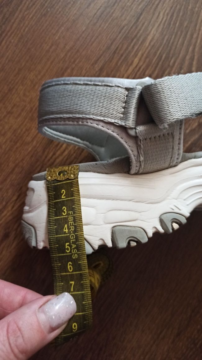 Жіночі сандалії skechers/ оригінальні сандалії сірого кольору