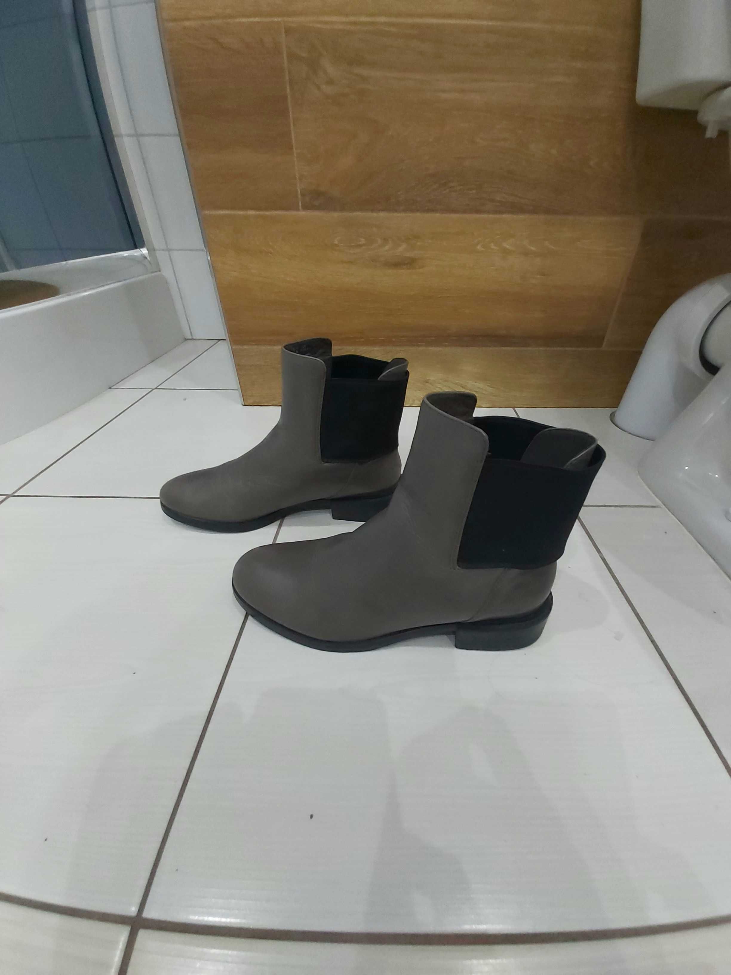 Clarks skórzane botki roz 38