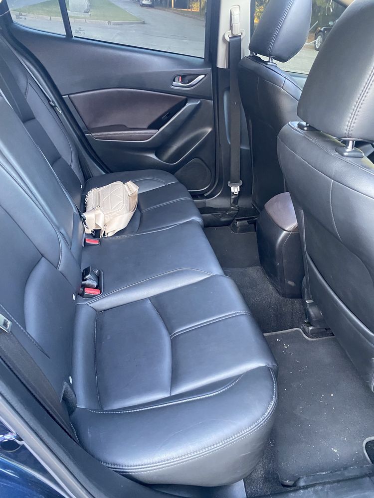 Продам Mazda 3 2018
