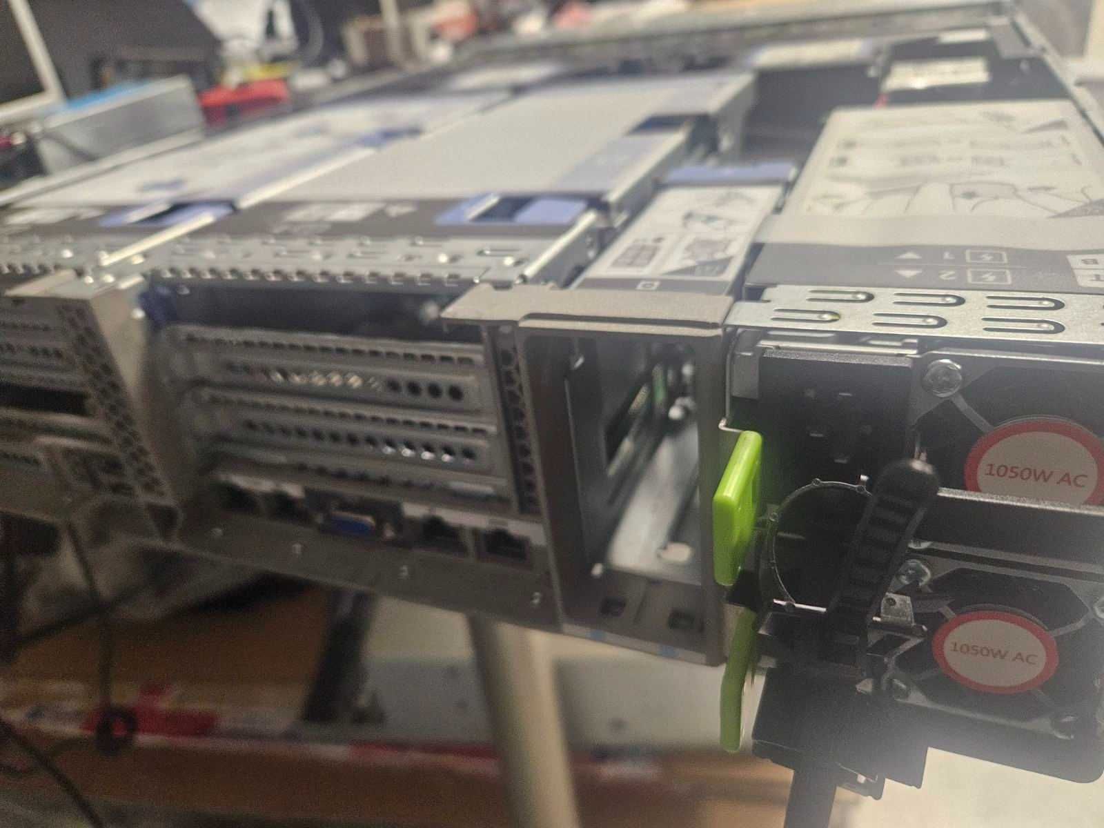 Сервер Cisco C240 M5 12LFF + 2SFF, 2 Xeon 5120 = 28ядер 56 потоків