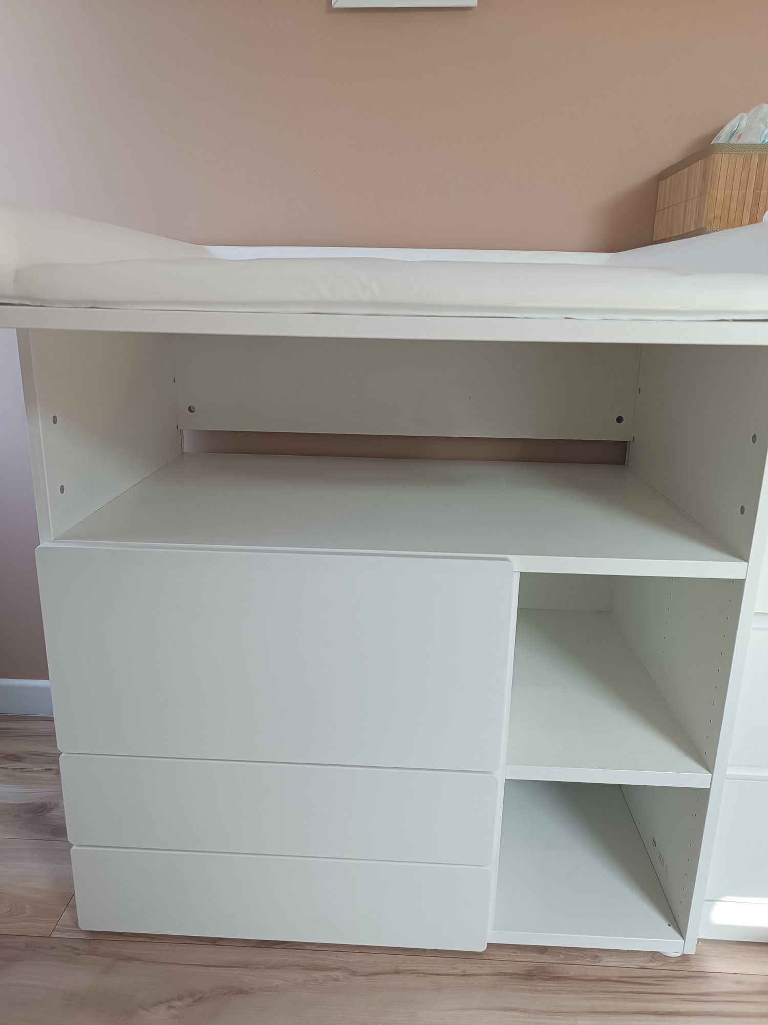 Przewijak komoda Smastad Ikea