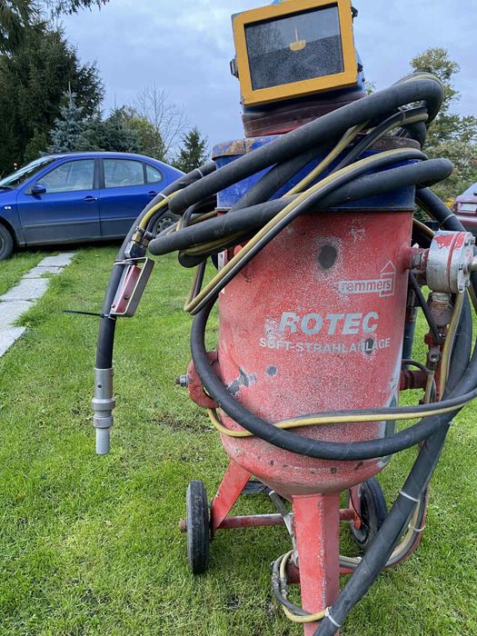 Sprzedam sprężarke z agregatem prądotwórczym plus piaskarke