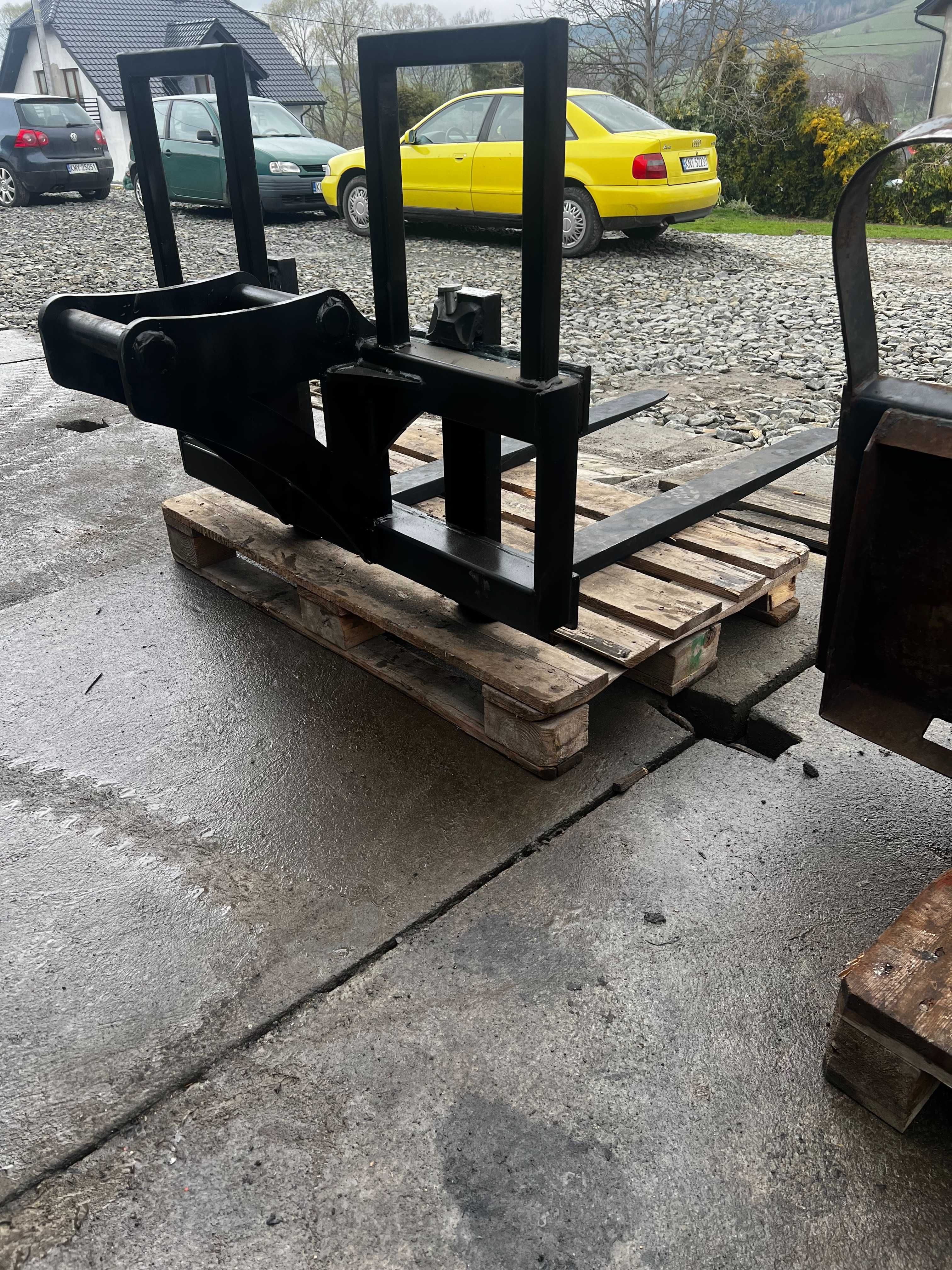 Widły do koparki, kareta 2,5t udźwigu