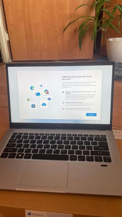 Laptop Acer model swift 1