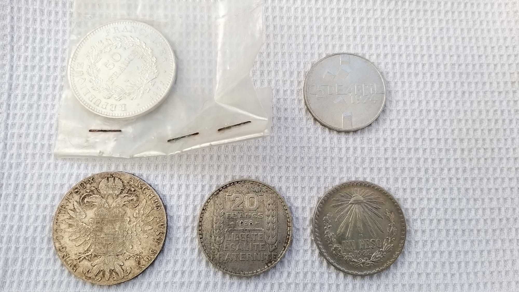moedas de coleção várias