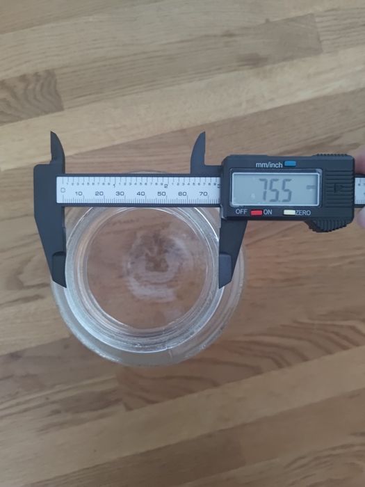 Klosz szklany PRL z gwintem bez uszczelki