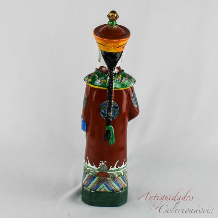 Figura de Imortal porcelana da China, pintado à mão