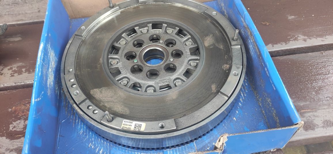Маховик оригінал Opel Astra J/K 1.6 55574450 1011368 Valeo