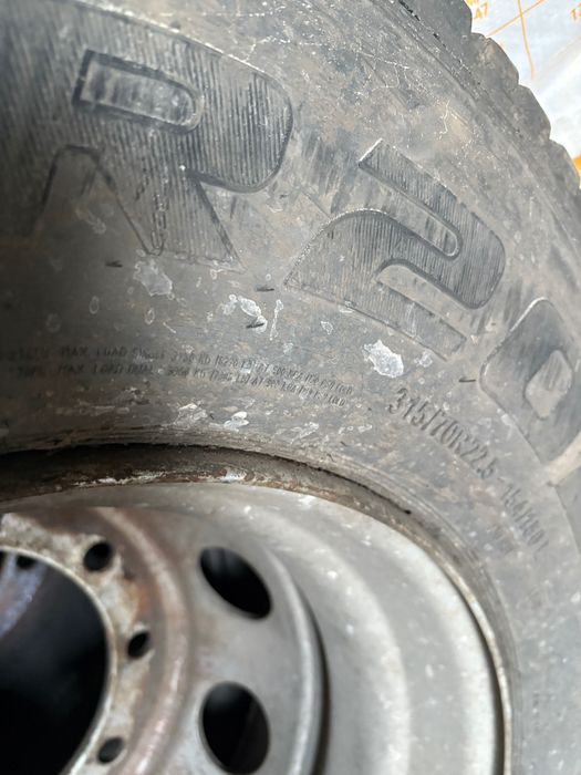 Резина грузовая 22.5