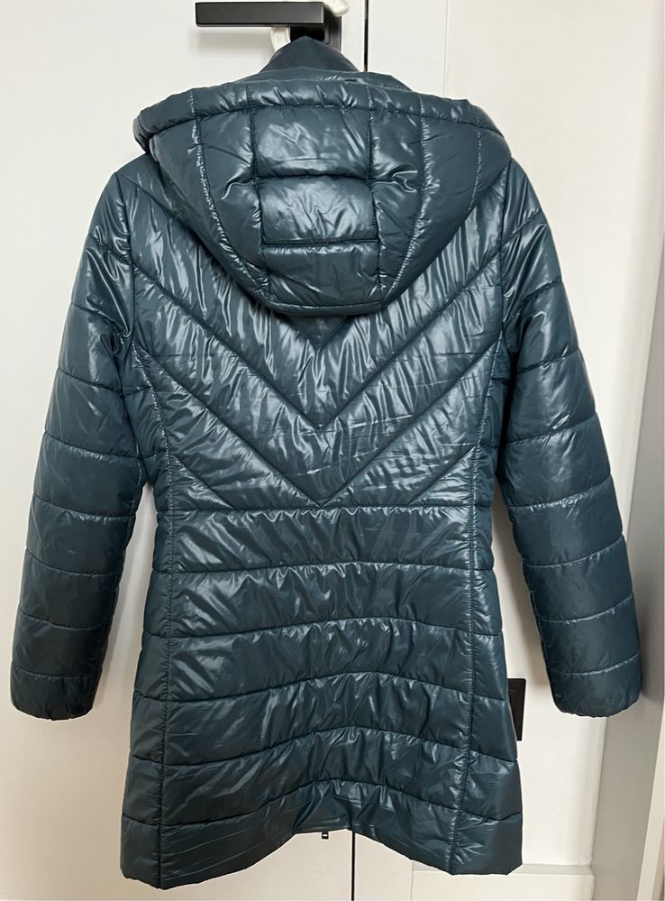 Calvin Klein damska kurtka puchowa K20K204868 niebieska Regular Fit S