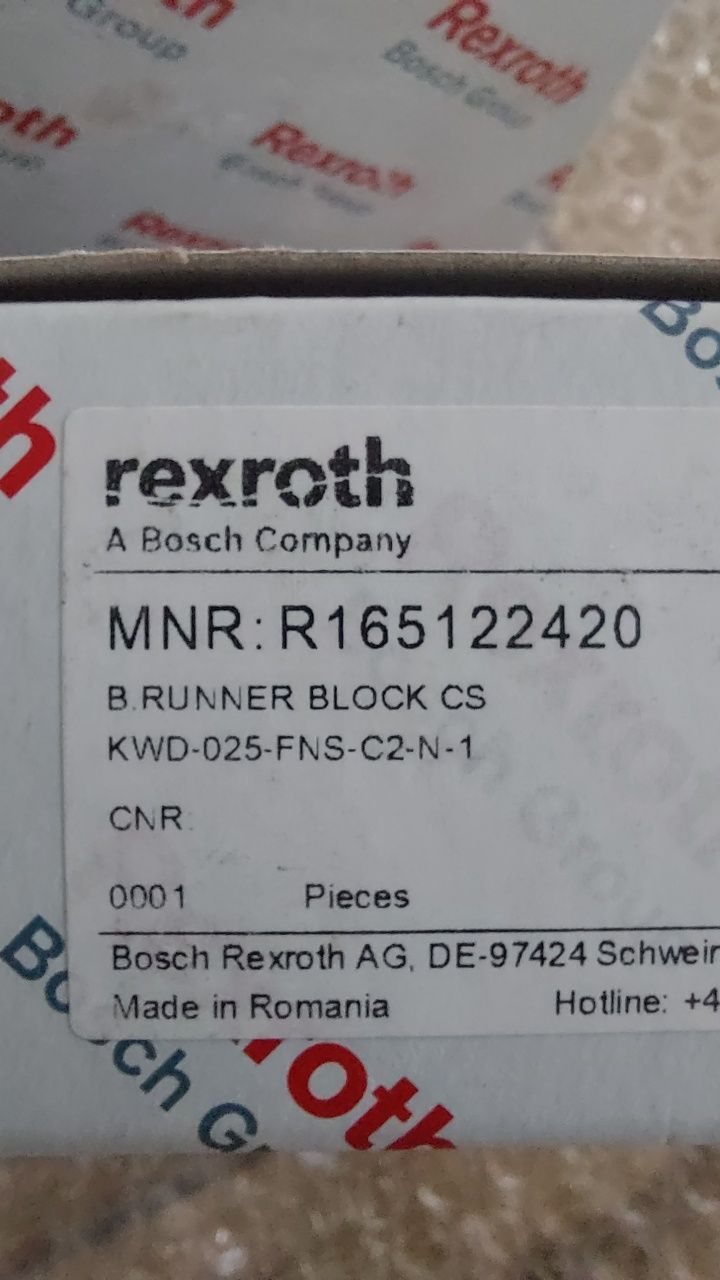 Łożysko  wozek liniowy Rexroth Bosch R.1.6.5.1.2.2.4.2.0.  4szt