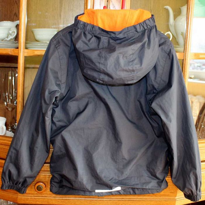 5-10-15  Przeciwdeszczowa kurtka z kapturem -122 cm