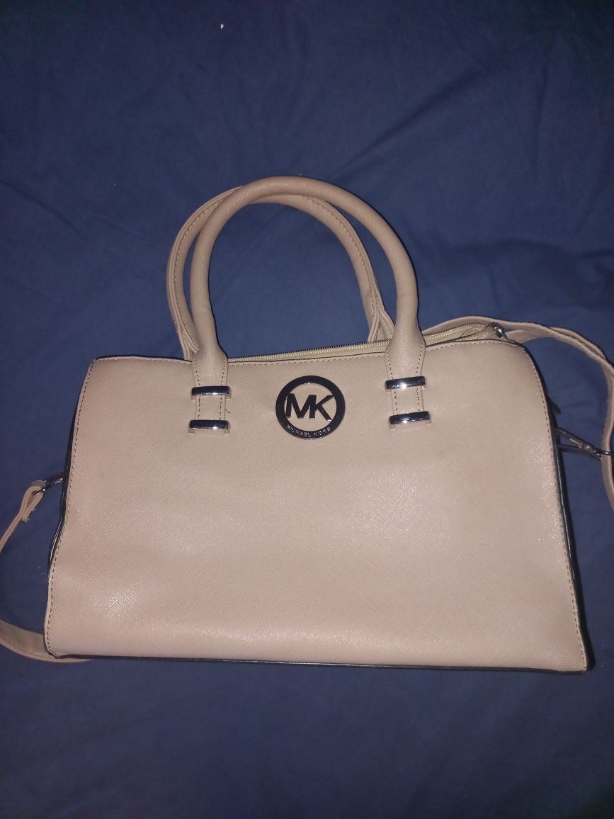 Torebka Michael Kors bezowa kuferek