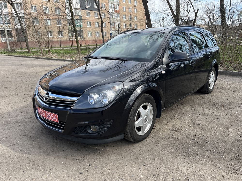 Opel Astra H 2011 рік