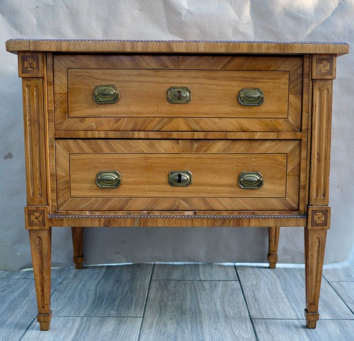 Komoda Biedermeier z intarsją, ok. 1830 r.