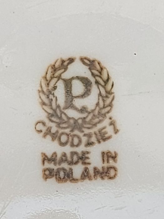 Stary talerz z sygnaturą CHODZIEŻ z czasów PRL