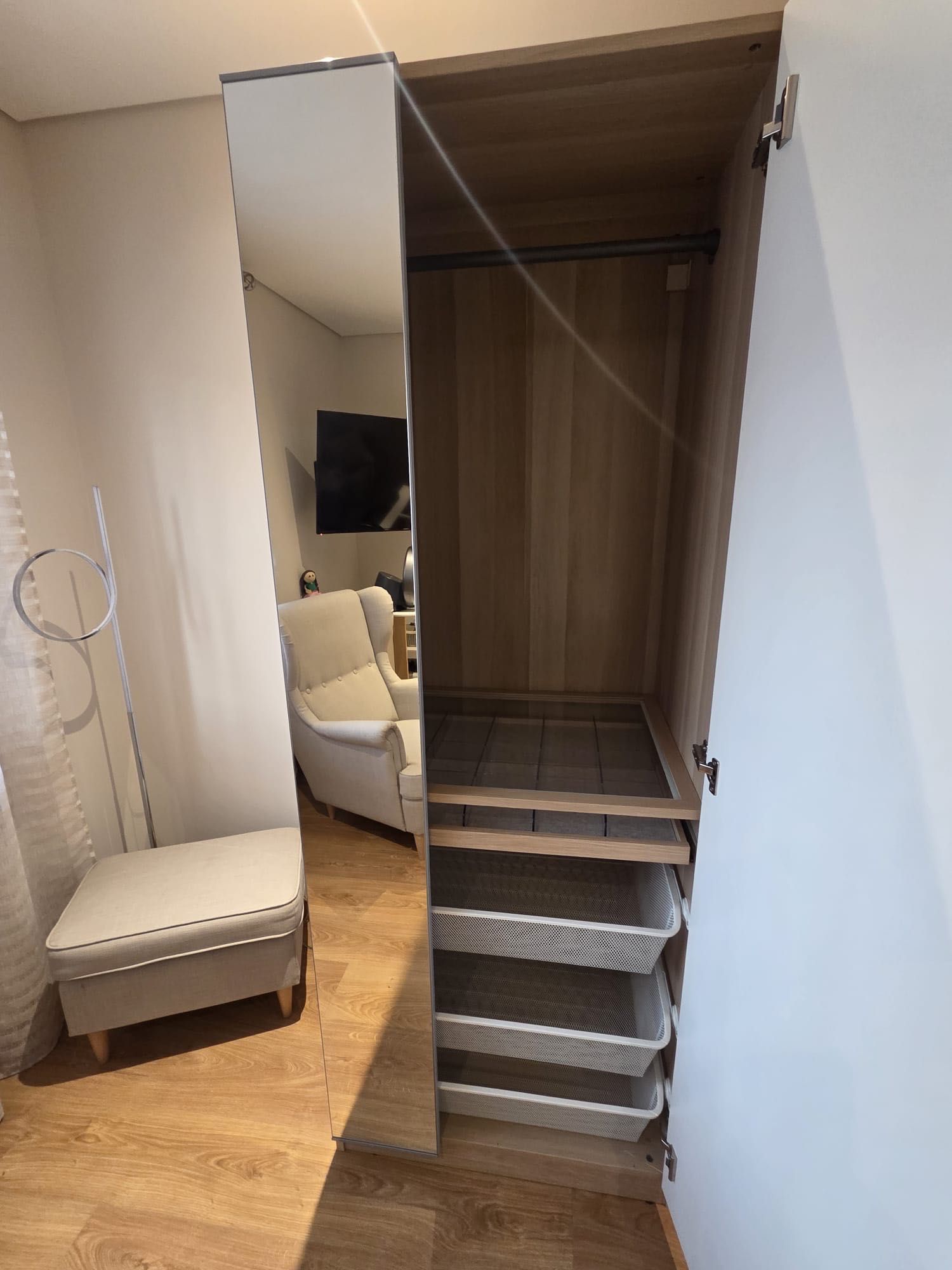 Conjunto à venda: cama HEMNES + armário