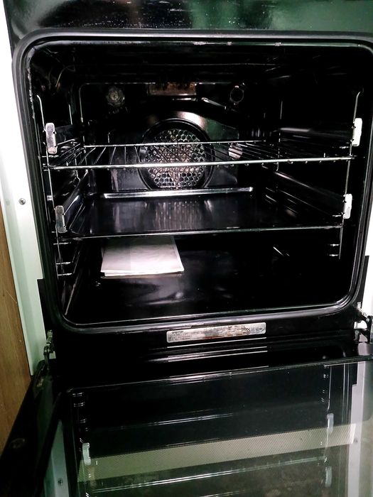 Комбінована плита Gorenje  Електрична духовка Газова варильна поверхня