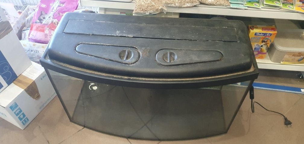 Akwarium 80x30x45 126l  i oświetlenie