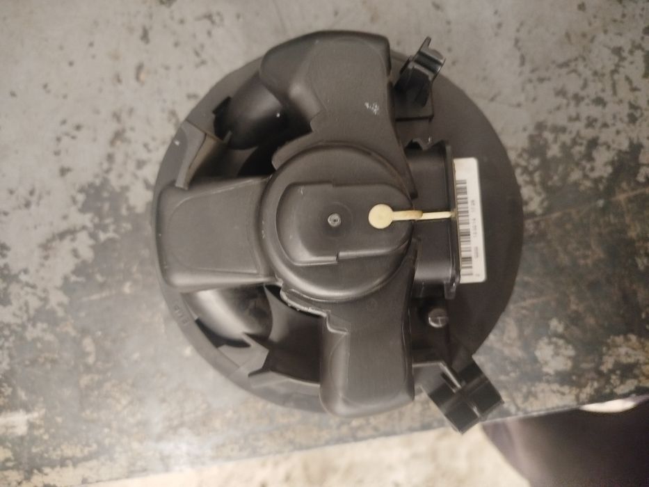 Моторчик вентилятор печки Ниссан