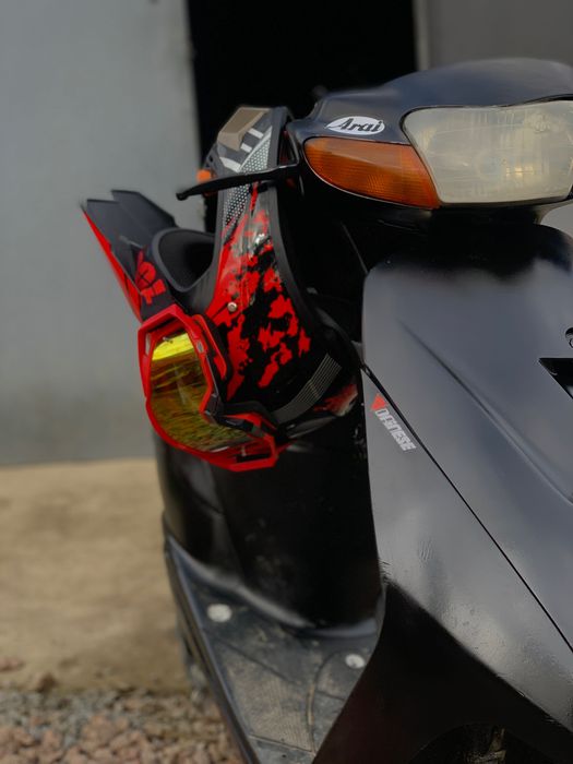 Скутер сузукі лець 3 бабочка