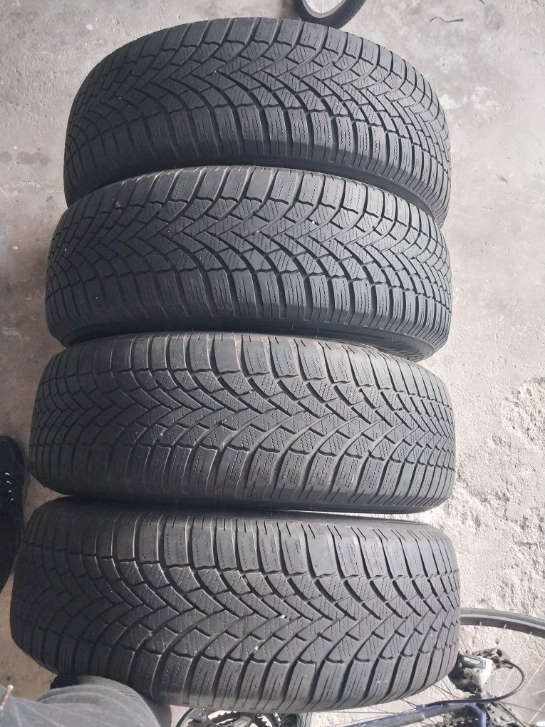 Резина зимова 215/65/R17 Bridgestone