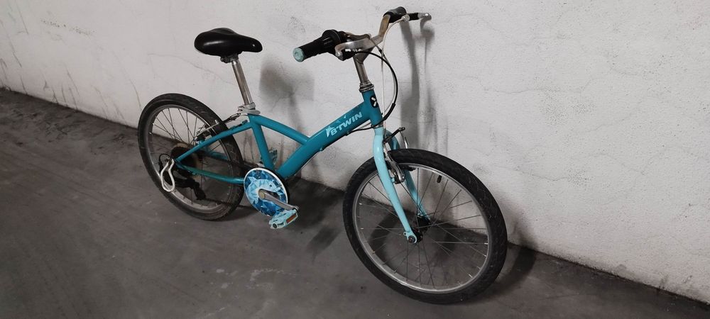 Bicicleta criança Btt da Decatlhon roda 20  6 - 9anos