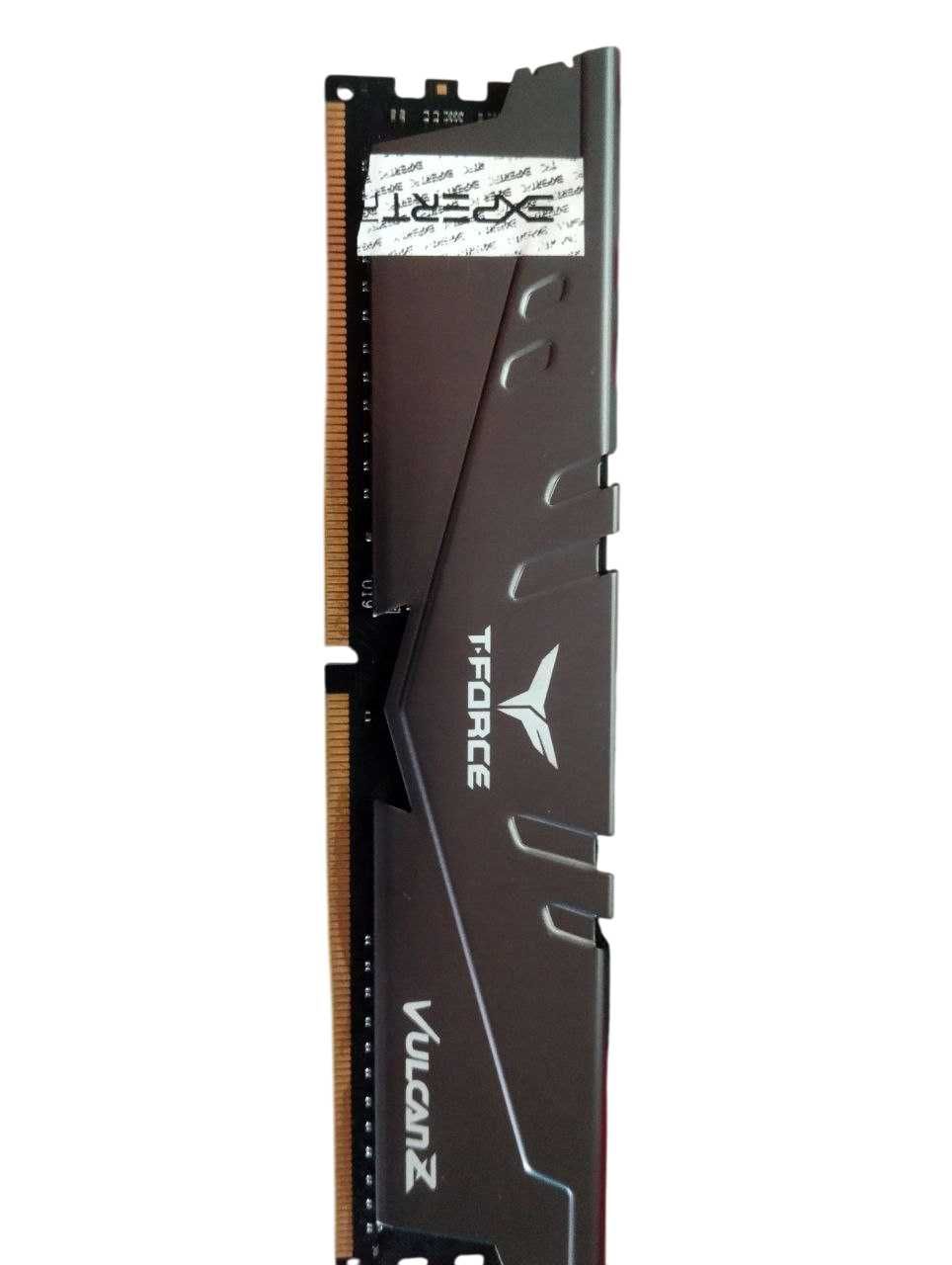 Оперативна пам'ять T-force Vulcan Z gray ddr4 8GB