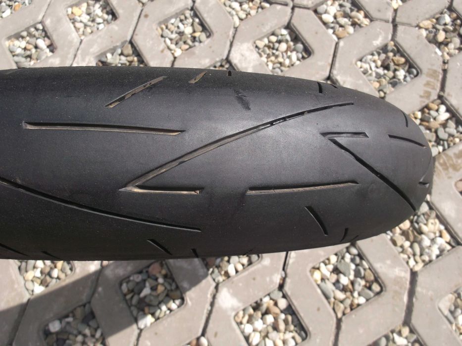 opona 120/70ZR17	 Continental Conti Sport Attack 2 dot2119 2,9mm