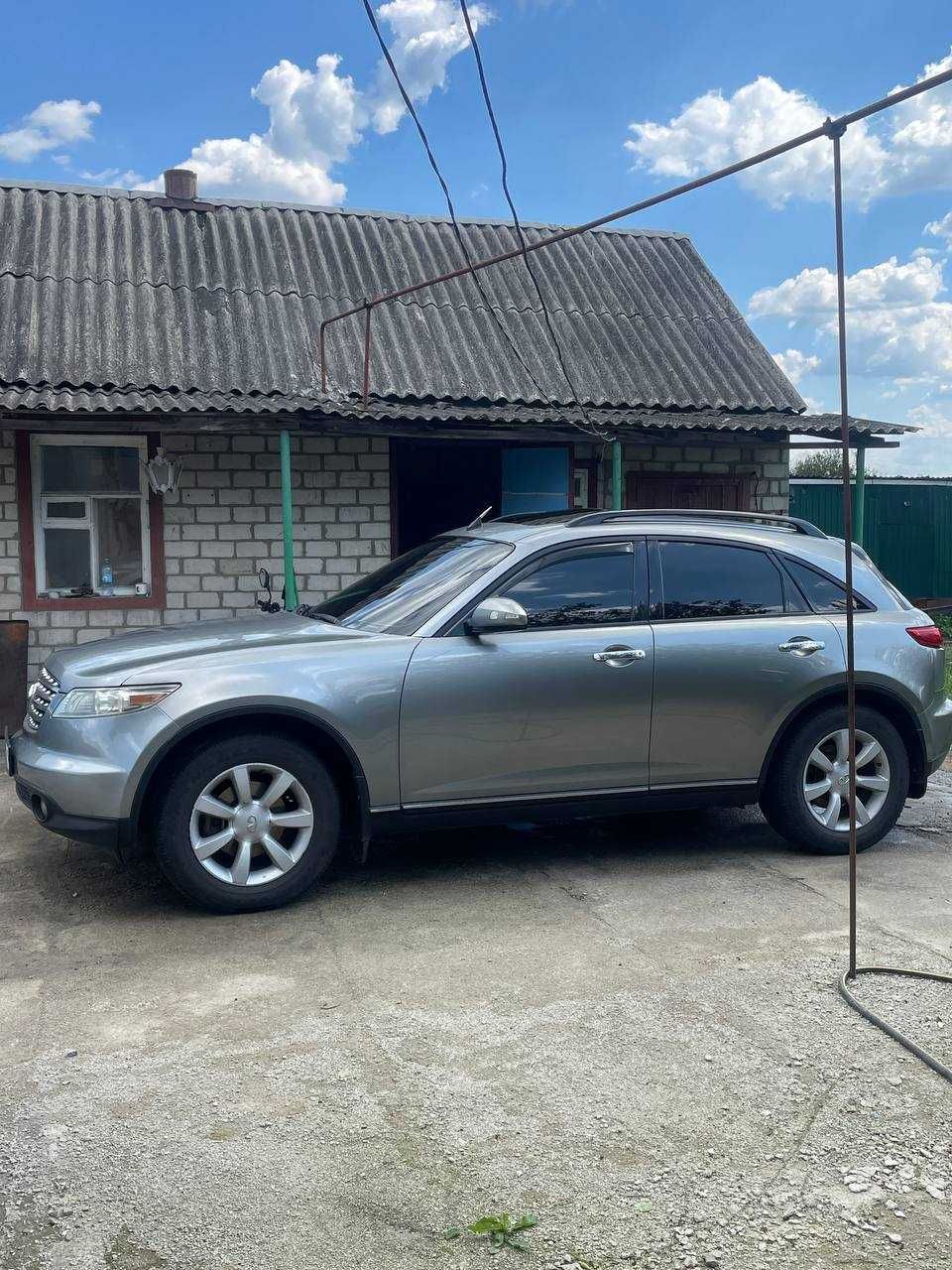продам Infiniti FX35