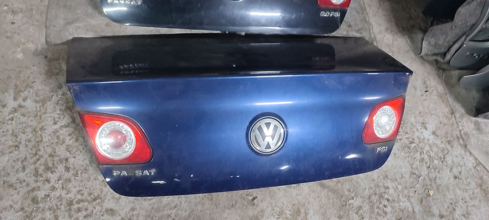 Кришка багажника Пасат Б6 седан LC9X та LD5Q синій чорний колір б6