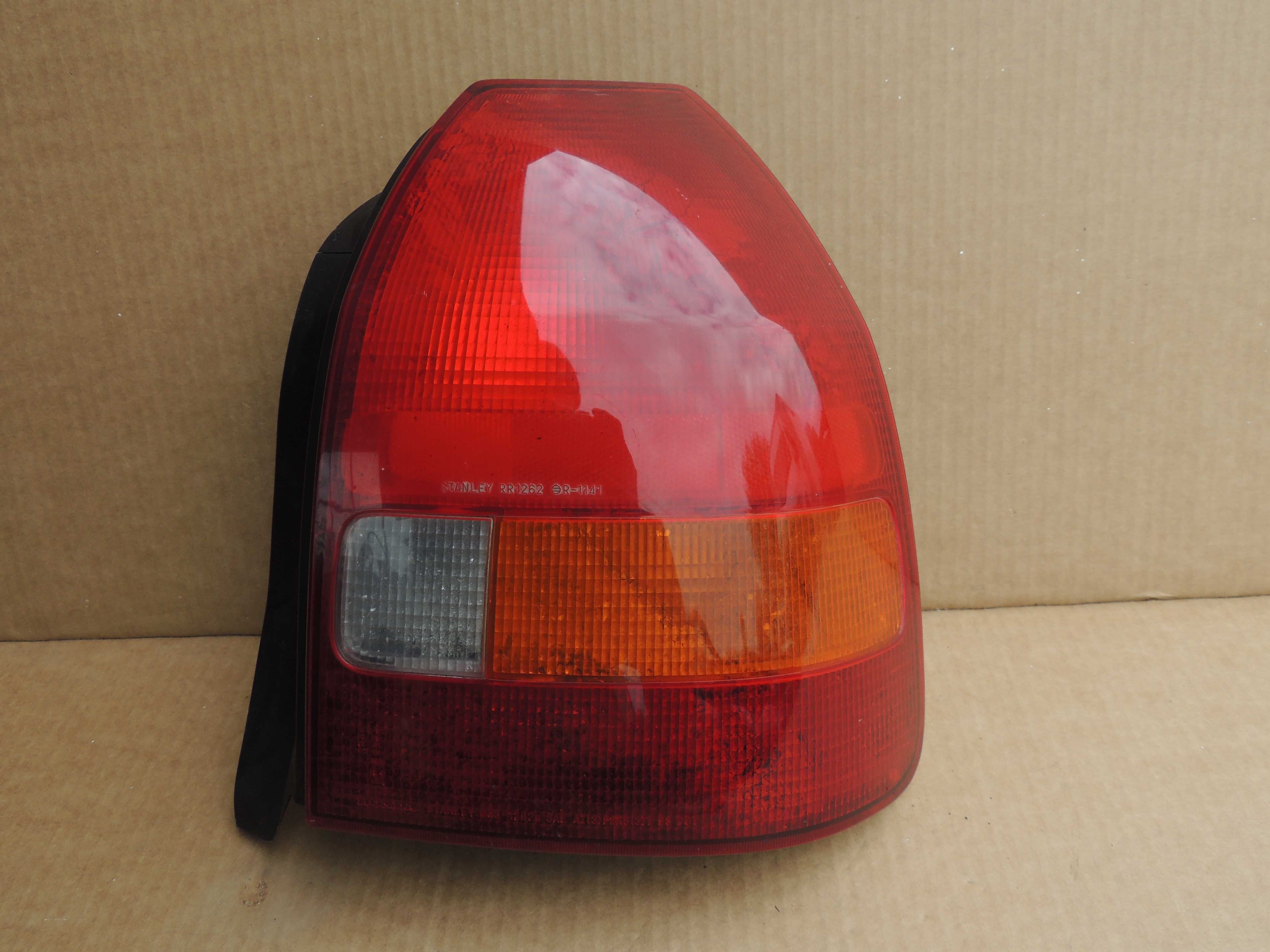 Lampa tył tylna prawa europejska Honda Civic 6 VI 95,96,97,98 3D