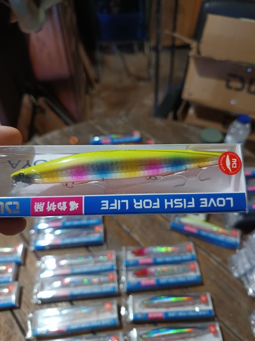 Amostras pesca spinning Tsurinoya stinger 140s 26gr