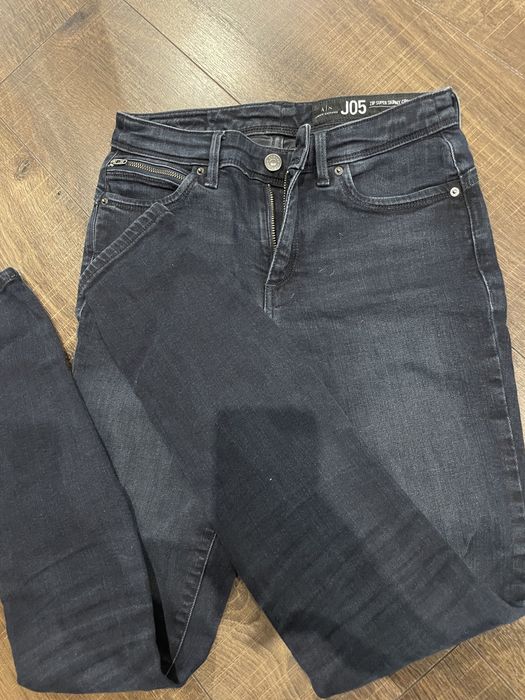 Продам джинсы armani exchenge