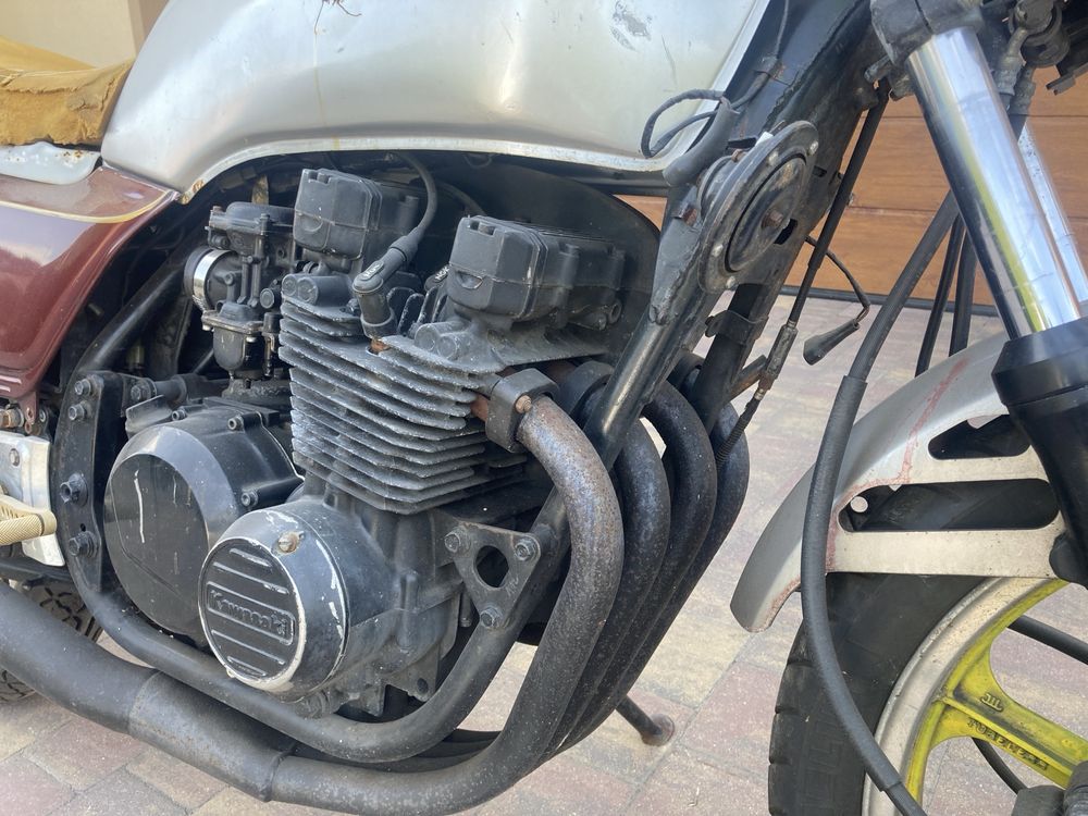 Kawasaki KZ550 do remontu