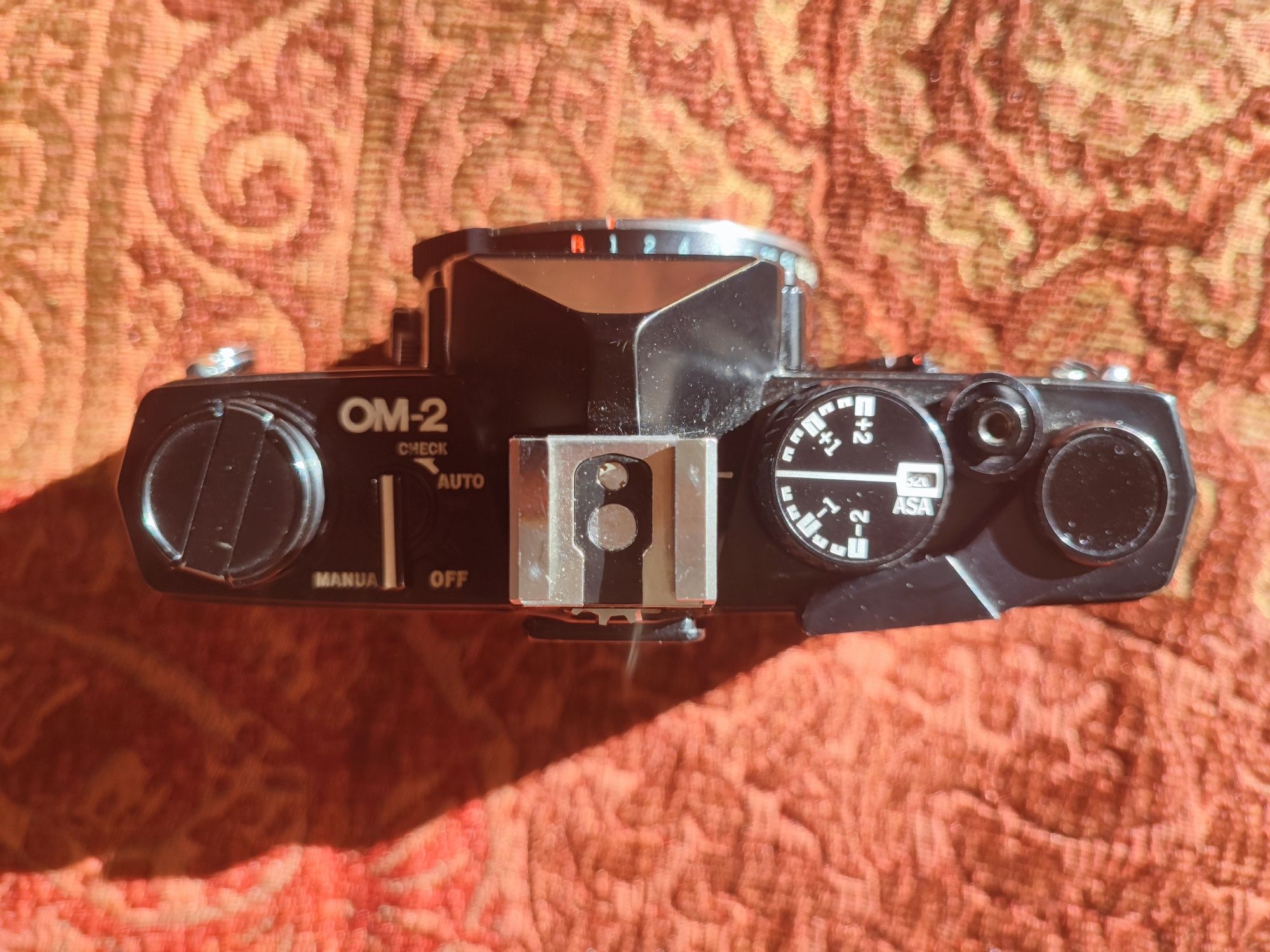 Olympus OM-2 класична плівкова камера