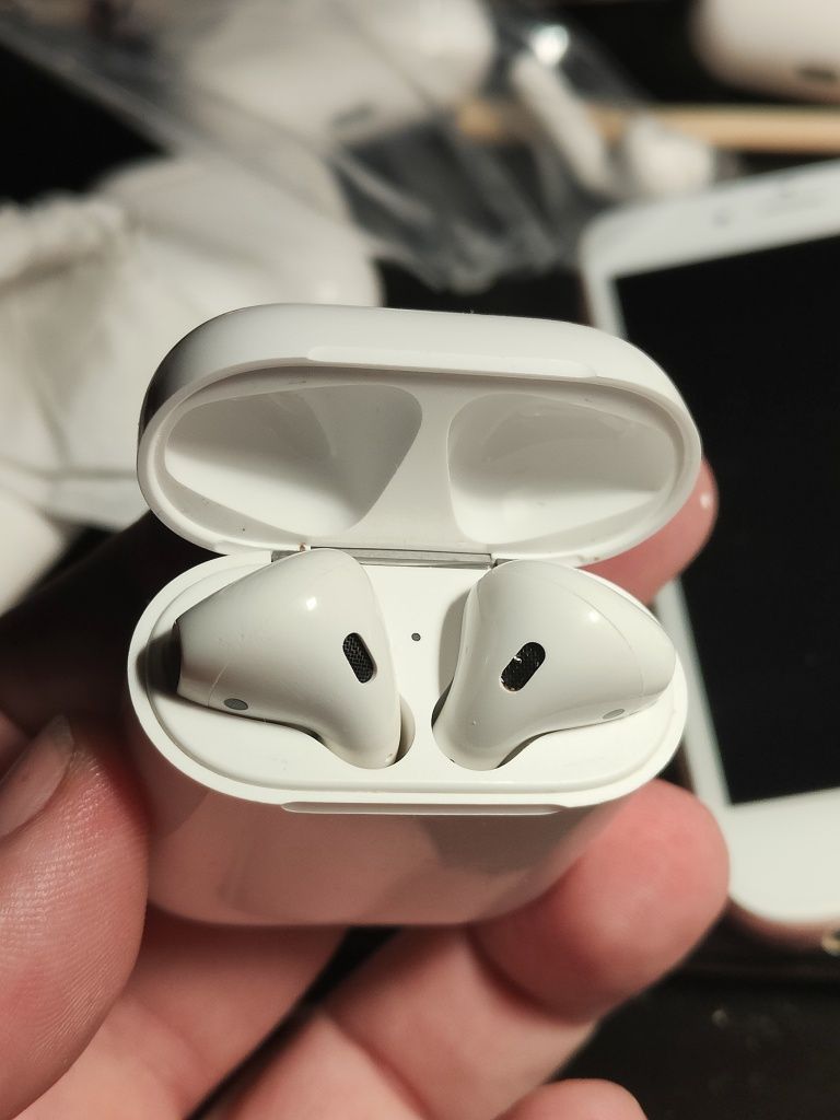 Apple AirPods 1 gen. Nowe baterie, oryginalne, sterylne ;)