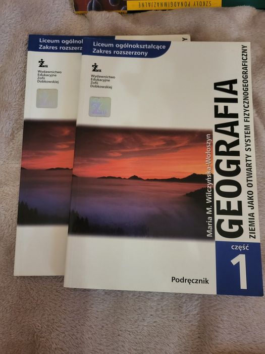 Zestaw podręczników do geografii