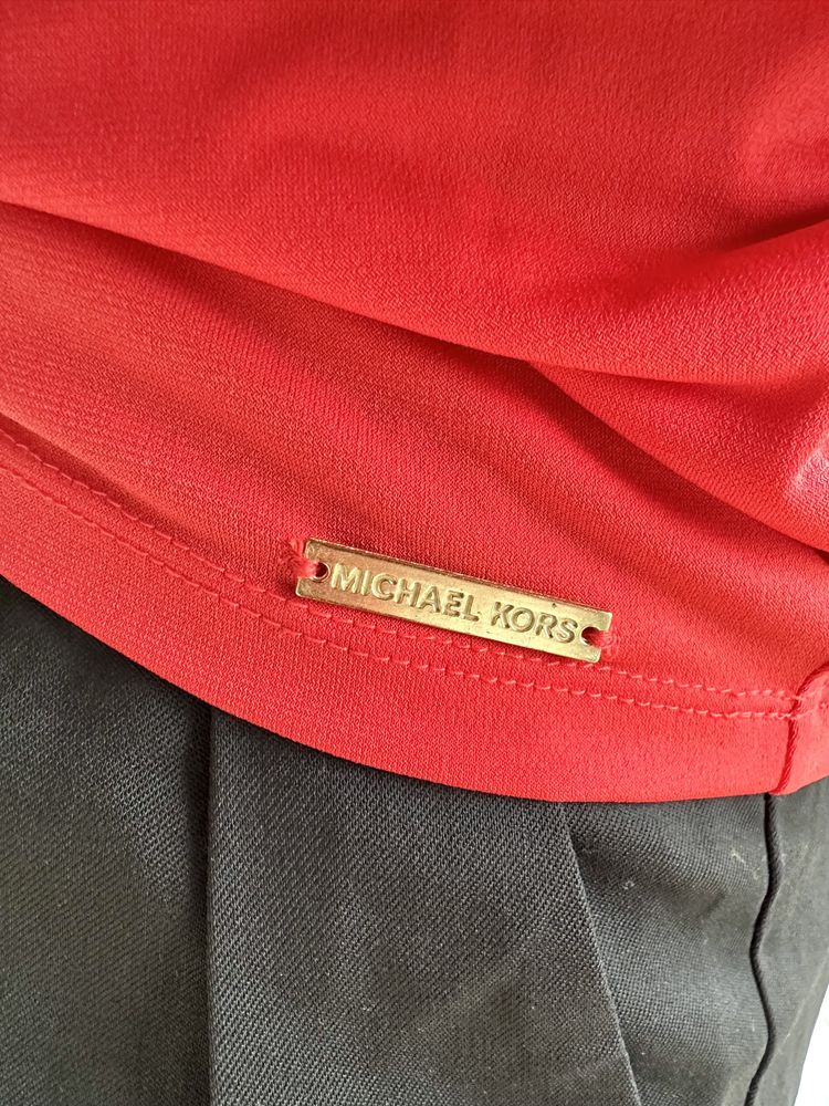 Blusa Michael Kors vermelha abertura nas mangas