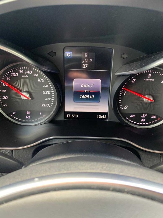 Mercedes-Benz GLC 250 d AMG  4-Matic